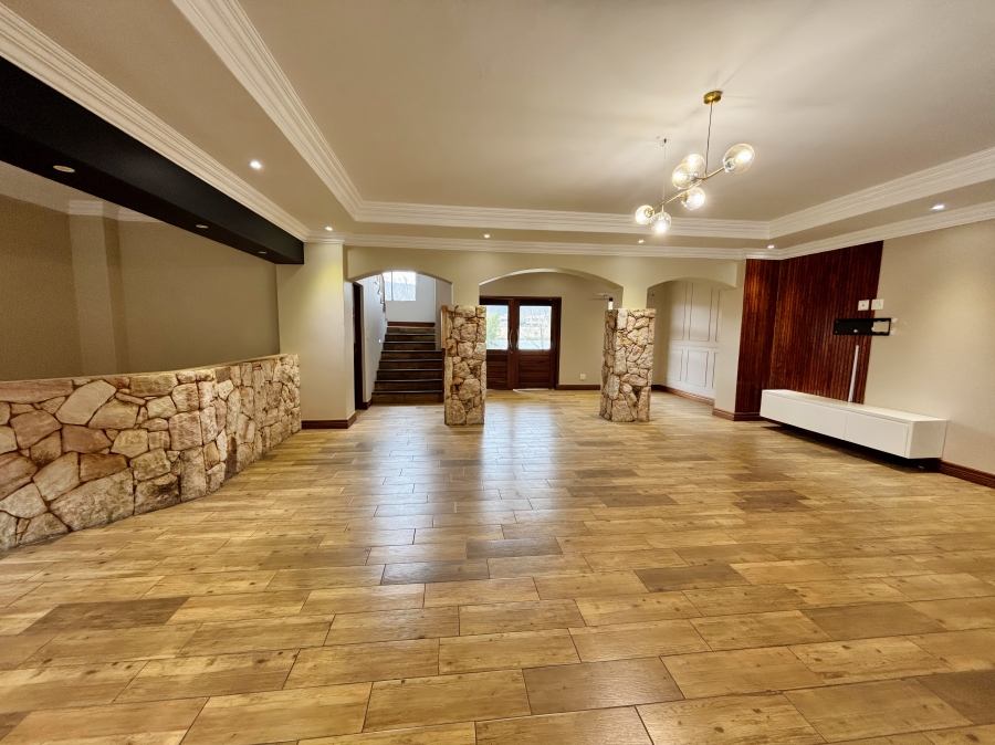 5 Bedroom Property for Sale in Xanadu Eco Park North West